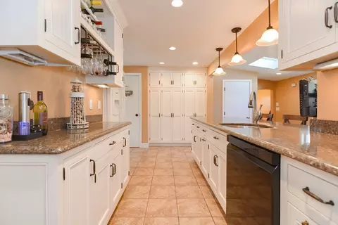 Kitchen - 9 Davidson Rd, Framingham, MA 01701 photo 1 of 5