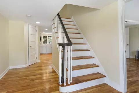 Entry Way - 266 Webster St, Worcester, MA 01603 photo 1 of 7