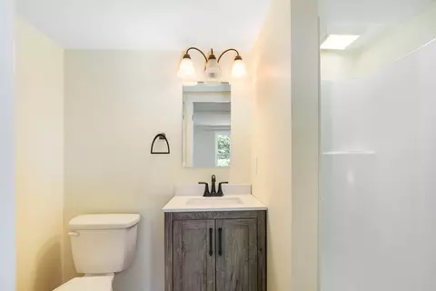Bath - 266 Webster St, Worcester, MA 01603 photo 2 of 5