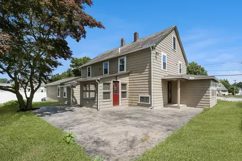 Exterior - 266 Webster St, Worcester, MA 01603 photo 8 of 11