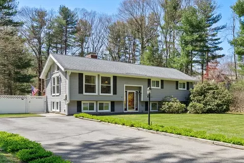 14 Nickerson Dr, Billerica, MA 01821