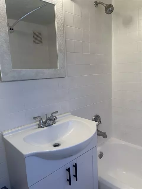 Bath - 439 Mill St, Worcester, MA 01602 photo 2 of 3