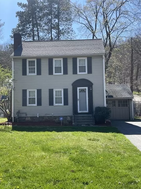 439 Mill St, Worcester, MA 01602