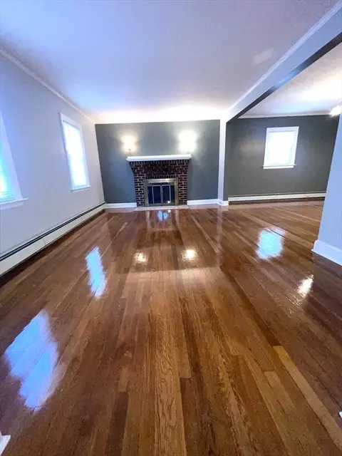 Living - 439 Mill St, Worcester, MA 01602 photo 1 of 3
