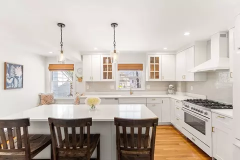 68 Hillsdale St, Boston, MA 02124