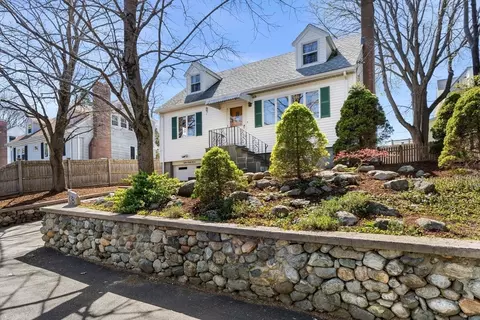 18 Rindge Ave, Lexington, MA 02420