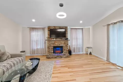 Living - 15 Ancona Rd, Worcester, MA 01604 photo 2 of 7