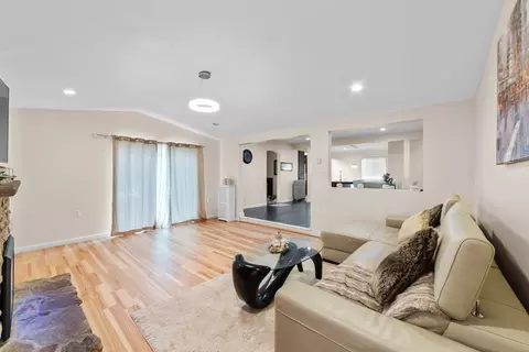 Living - 15 Ancona Rd, Worcester, MA 01604 photo 1 of 7