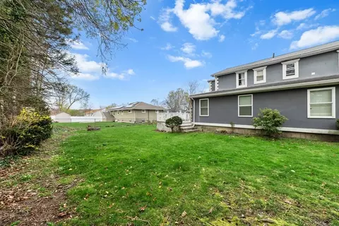 Exterior - 15 Ancona Rd, Worcester, MA 01604 photo 4 of 6