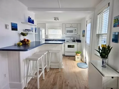 Kitchen - 7 Pleasant Ave, Wareham, MA 02571 photo 2 of 4