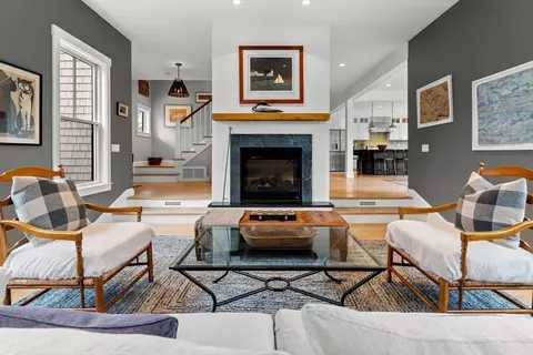 Living - 7 Bradlee Rd, Marblehead, MA 01945 photo 1 of 5