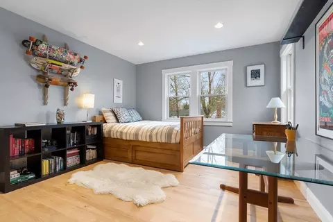 Bedroom - 7 Bradlee Rd, Marblehead, MA 01945 photo 4 of 6