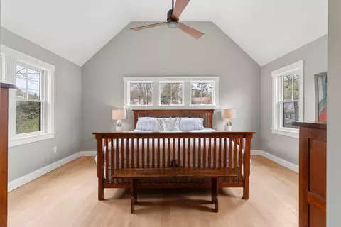 Bedroom - 7 Bradlee Rd, Marblehead, MA 01945 photo 1 of 6