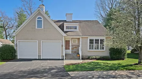 186 Sandtrap Cir #45, Weymouth, MA 02190
