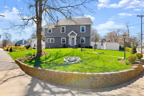 16 Oak St, Natick, MA 01760