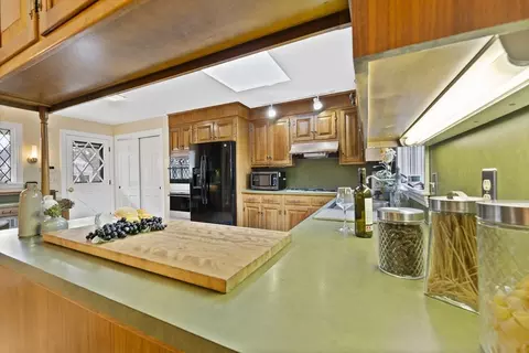 Kitchen - 10 Wildwood Dr, Needham, MA 02492 photo 5 of 5