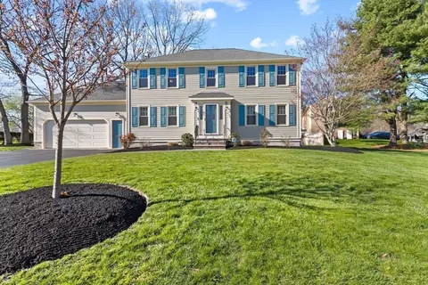 132 Sheri Ln, Weymouth, MA 02190