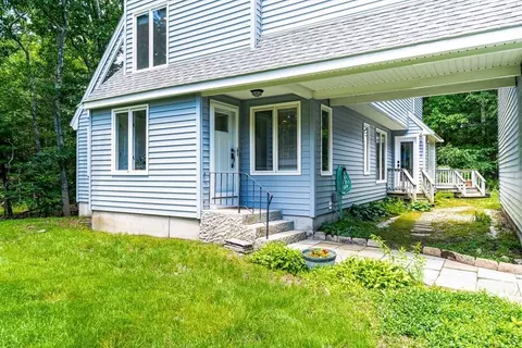 Exterior - 161 Hampton Rd, Sharon, MA 02067 photo 3 of 9