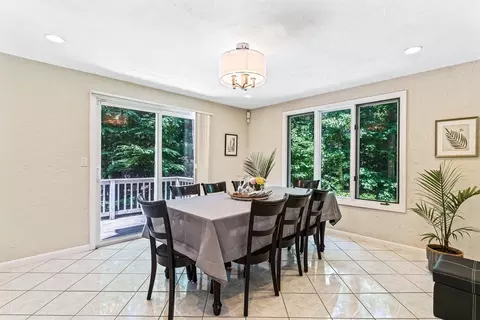 Dining - 161 Hampton Rd, Sharon, MA 02067 photo 2 of 2