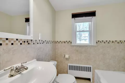 Bath - 78 Prentice St, Waltham, MA 02451 photo 1 of 3