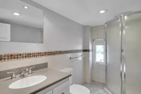 Bath - 78 Prentice St, Waltham, MA 02451 photo 3 of 3