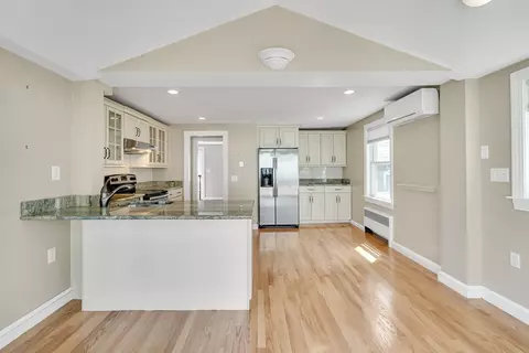 Kitchen - 78 Prentice St, Waltham, MA 02451 photo 5 of 6