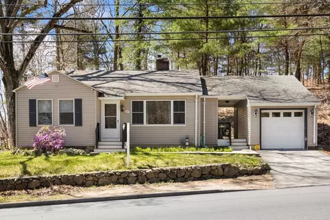Exterior - 237 Walnut St, Saugus, MA 01906 photo 5 of 5