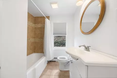 Bath - 237 Walnut St, Saugus, MA 01906 photo 1 of 1