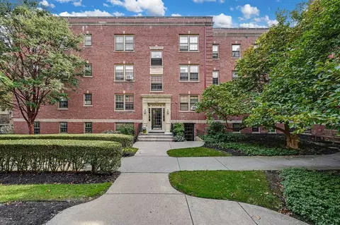 56 Elm St #11, Worcester, MA 01609