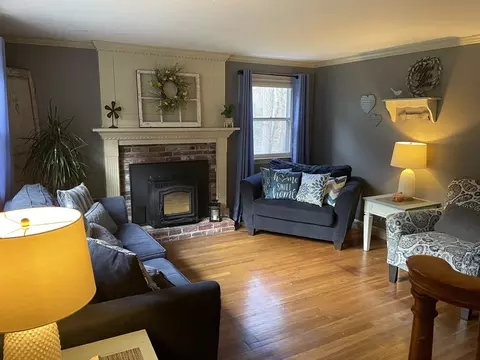 51 Spaulding St, Townsend, MA 01469 photo 6