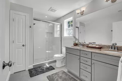 Bath - 7 Adeline Way, Acton, MA 01720 photo 2 of 5