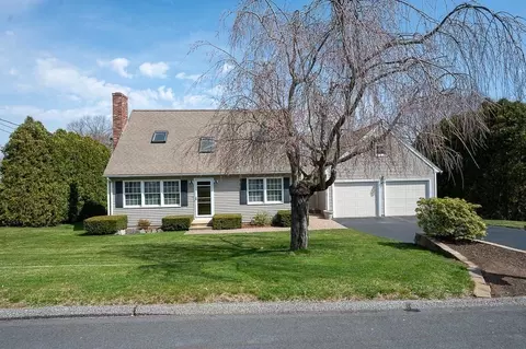 Exterior - 9 Genevieve Ln, Webster, MA 01570 photo 2 of 12
