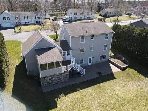 View/Area - 9 Genevieve Ln, Webster, MA 01570 photo 2 of 3