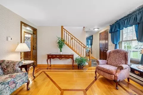 Living - 9 Genevieve Ln, Webster, MA 01570 photo 3 of 5