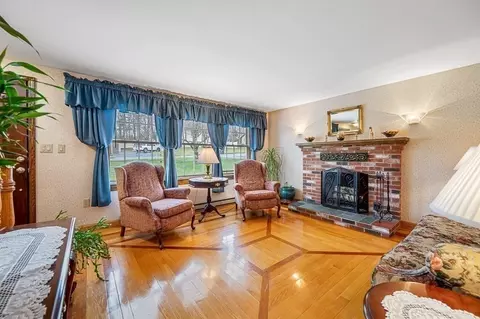 Living - 9 Genevieve Ln, Webster, MA 01570 photo 1 of 5