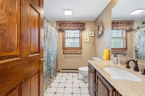 Bath - 9 Genevieve Ln, Webster, MA 01570 photo 3 of 4