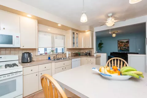Kitchen - 19 Stuart St, Everett, MA 02149 photo 5 of 5