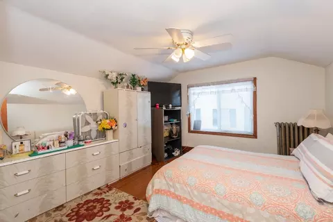Bedroom - 19 Stuart St, Everett, MA 02149 photo 3 of 9