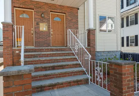 Exterior - 19 Stuart St, Everett, MA 02149 photo 2 of 5