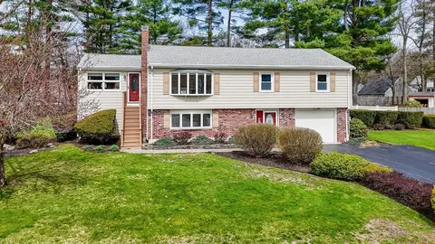 2 Allen Park Dr, Wilmington, MA 01887
