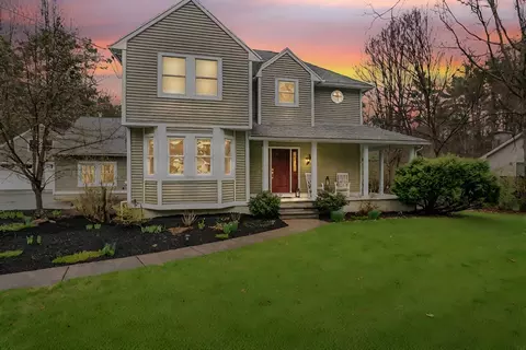 39 Segur Ln, Belchertown, MA 01007
