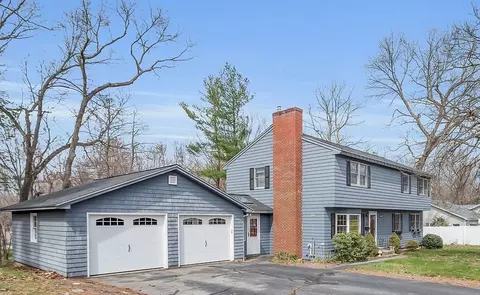 14 Dennison Rd, Chelmsford, MA 01863