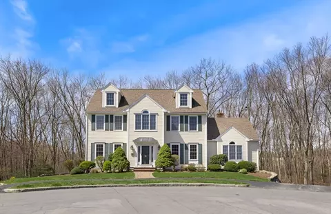 Exterior - 123 Lilah Ln, Reading, MA 01867 photo 2 of 6