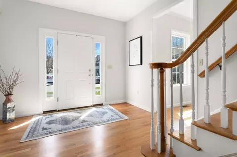 Entry Way - 123 Lilah Ln, Reading, MA 01867 photo 1 of 4