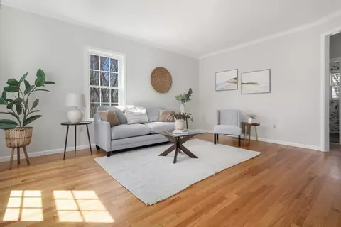 Living - 123 Lilah Ln, Reading, MA 01867 photo 1 of 4