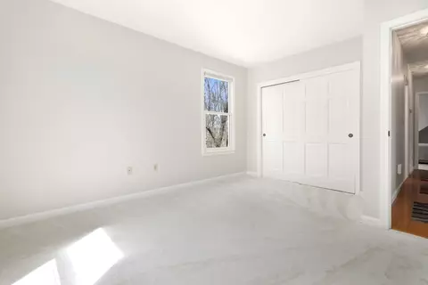 Bedroom - 123 Lilah Ln, Reading, MA 01867 photo 2 of 7