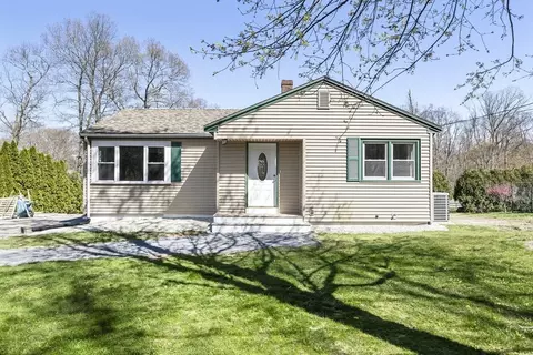 207 Forest St, Dighton, MA 02764