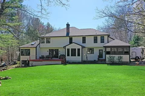 Exterior - 198 East St, Upton, MA 01568 photo 5 of 6