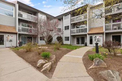1401 Franklin Crossing Rd #1401, Franklin, MA 02038