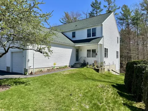25 Robin Ln #25, Rockland, MA 02370